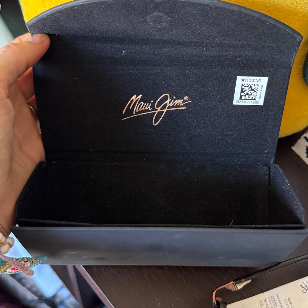 Maui Jim Brown Aviator Sunglasses - Picture 9 of 10